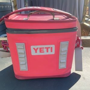 YETI Hopper Flip 12 Bimini Pink Cooler
